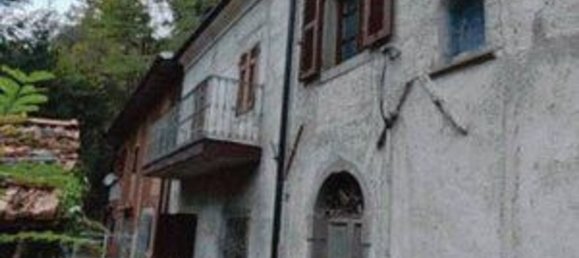 3 rooms Apartment in Fivizzano, Italy No. 49134 14