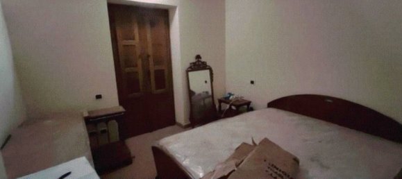 3 rooms Apartment in Fivizzano, Italy No. 49134 6