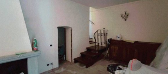 3 rooms Apartment in Fivizzano, Italy No. 49134 3