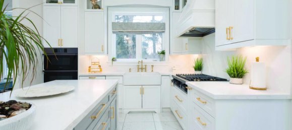 5 bedrooms House in Burlington, Canada No. 696 12