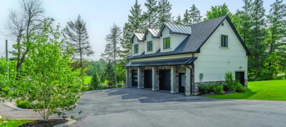 5 bedrooms House in Burlington, Canada No. 696 6