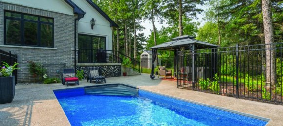 5 bedrooms House in Burlington, Canada No. 696 9