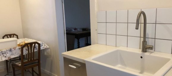 2 Schlafzimmer Haus in Sougeres-en-Puisaye, France, Nr. 205209 9