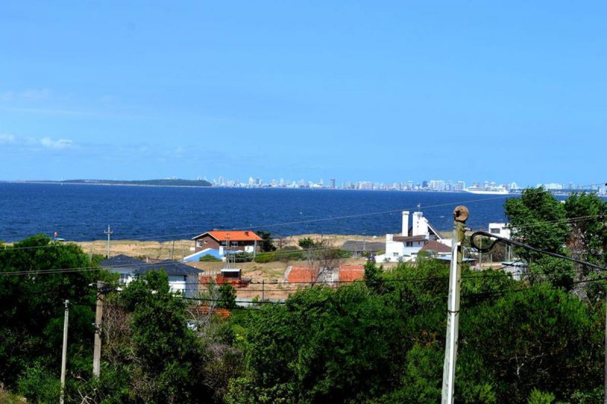 Дом с 3 спальнями в Мальдонадо, Уругвай № 3327