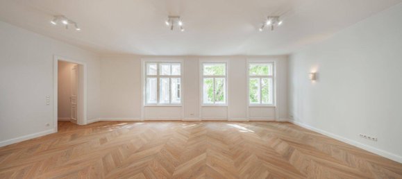 4 rooms Apartment in Neubau, Austria No. 148806 2