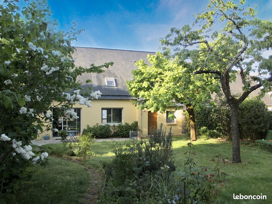 4 bedrooms House in Saint-Herblain, France No. 337403