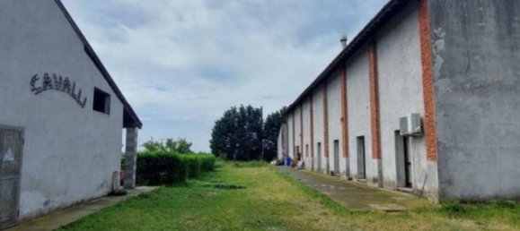Gewerbliche Immobilie in Cassolnovo, Italy 9572m², Nr. 315025 9