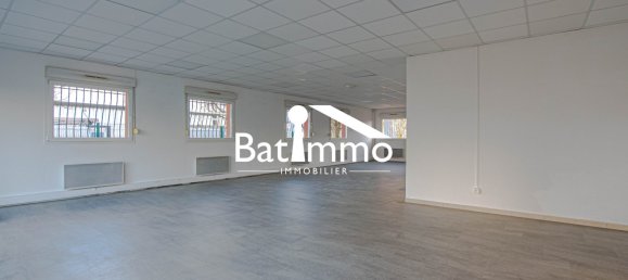 Gewerbliche Immobilie in Marly, France 680m², Nr. 257594 4