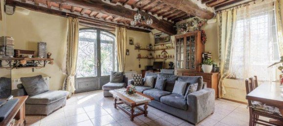 6 bedrooms House in Lucca, Italy No. 87581 7