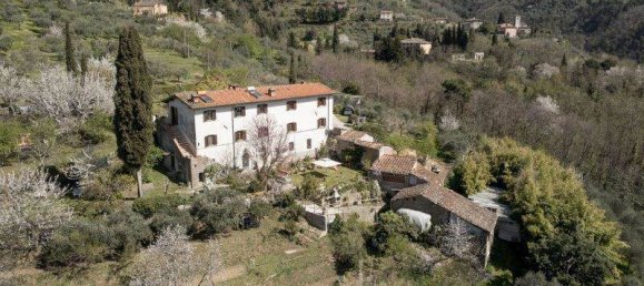 6 bedrooms House in Lucca, Italy No. 87581 5