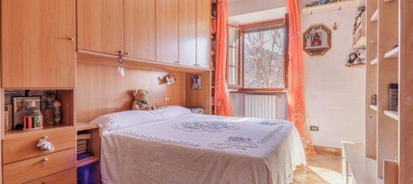 6 bedrooms House in Lucca, Italy No. 87581 12