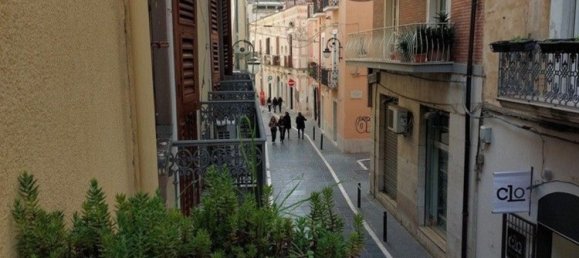 4 rooms Apartment in Foggia, Italy No. 265707 8