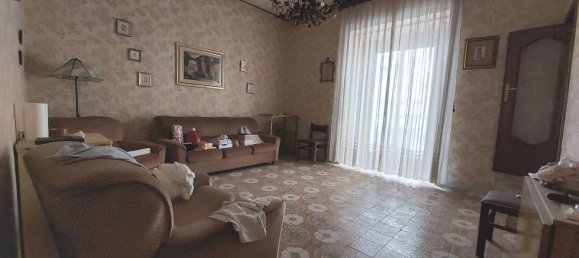 4 rooms Apartment in Foggia, Italy No. 265707 7