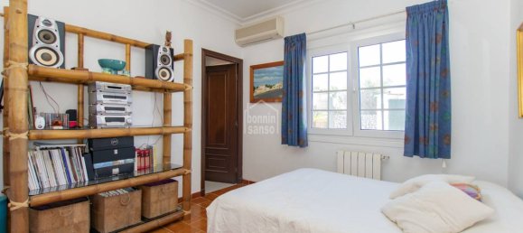 4 bedrooms Villa in Es Castell, Spain No. 12695 10