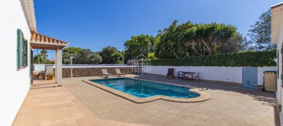 4 bedrooms Villa in Es Castell, Spain No. 12695 2