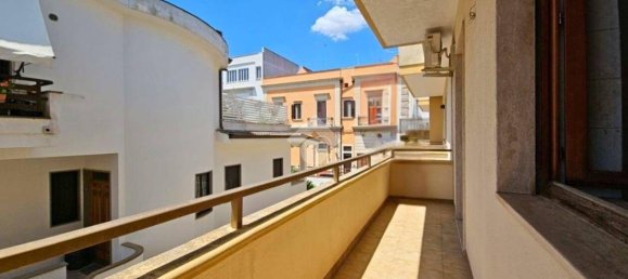 3 bedrooms Apartment in Galatina, Italy No. 280617 9