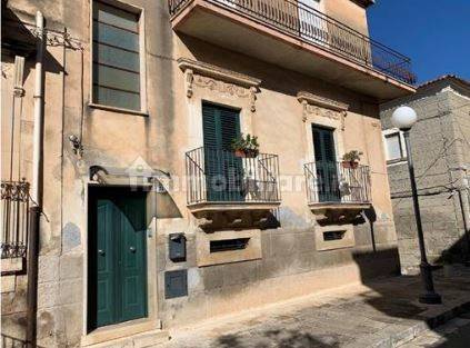 5-salle Appartement à Comiso, Italy No. 350846