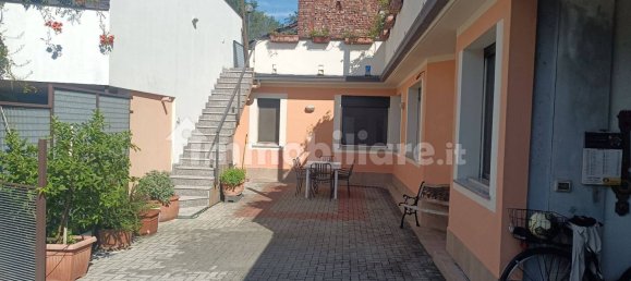 2 Schlafzimmer Villa in Milan, Italy, Nr. 324870 16