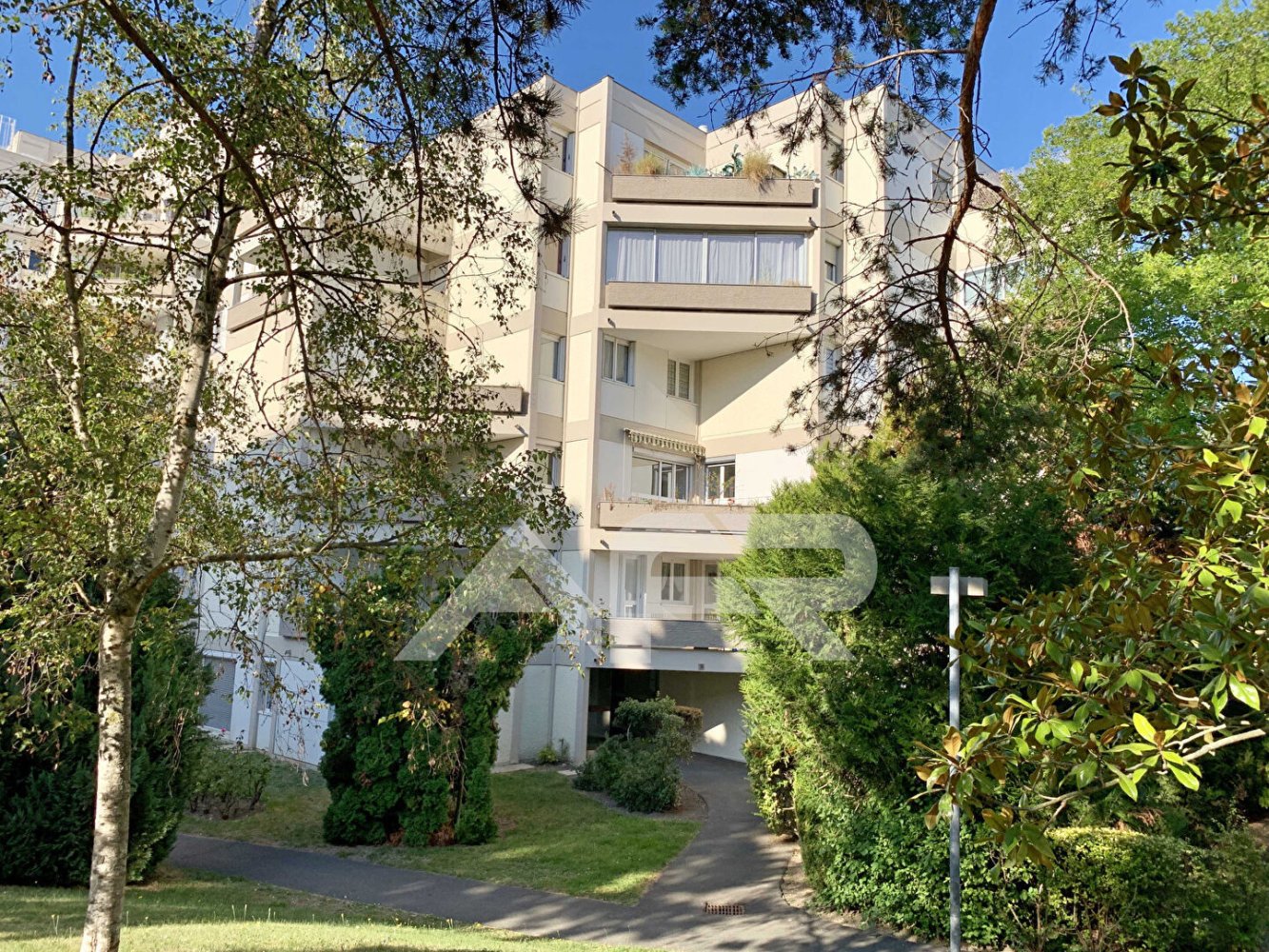 1 bedroom Apartment in Chatou, France No. 162996