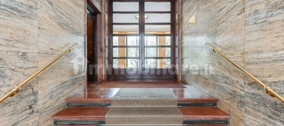 4 rooms Office in Milan, Italy No. 327547 5