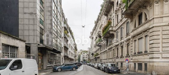 4 rooms Office in Milan, Italy No. 327547 7