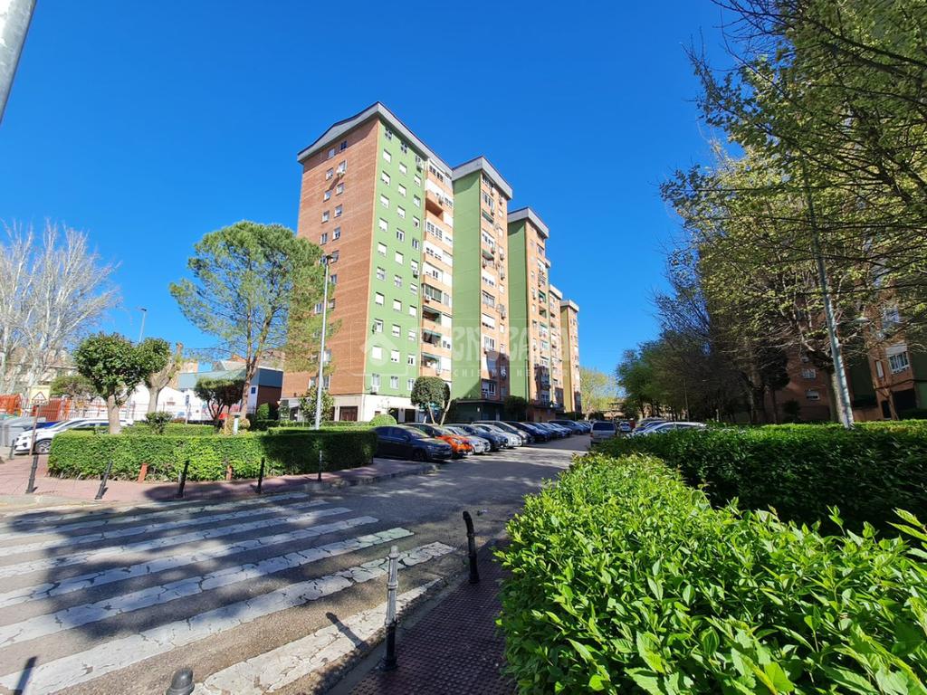 3غرفة شقة في Alcala de Henares, Spain رقم 203795