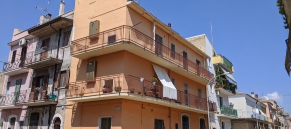 Квартира с 4 комнатами в Веноза, Италия № 254806 2