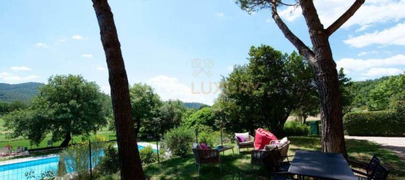 20 bedrooms Villa in Corciano, Italy No. 486 6