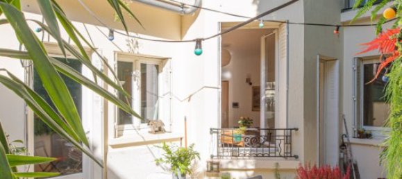 7 bedrooms Villa in Paris, France No. 175096 6