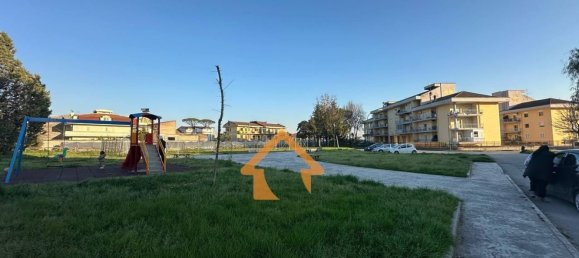 Grundstück in San Tammaro, Italy 4400m², Nr. 33162 6