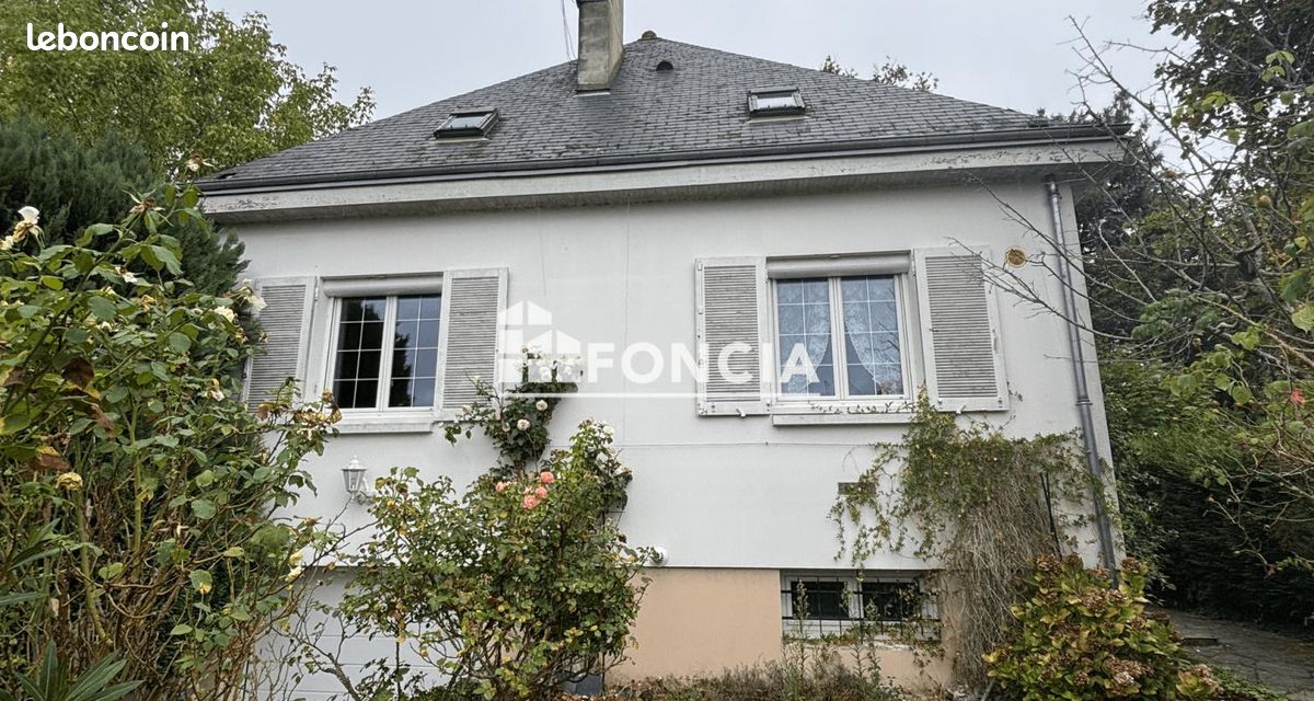5 bedrooms House in Saint-Cyr-sur-Loire, France No. 330014