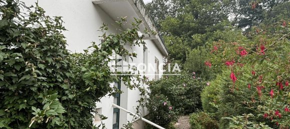 5 bedrooms House in Saint-Cyr-sur-Loire, France No. 330014 2