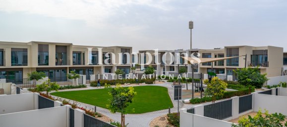 Moradia em banda T3 em Jumeirah Village Triangle, UAE N.º 119853 21