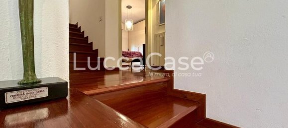 4 bedrooms Villa in Massarosa, Italy No. 81735 25