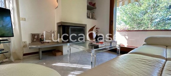 4 bedrooms Villa in Massarosa, Italy No. 81735 14