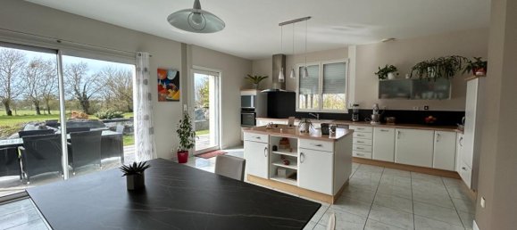 5 bedrooms House in Loire-Atlantique, France No. 100912 9