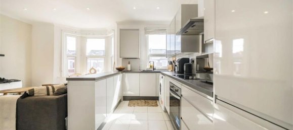 2 bedrooms Apartment in Cricklewood, United Kingdom No. 5711 3