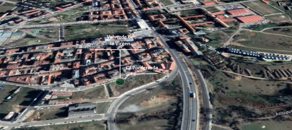 570m² Land in Valverde de la Virgen, Spain No. 70186 4