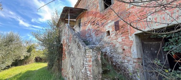 5 bedrooms House in Terranuova Bracciolini, Italy No. 380125 6