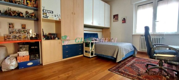 Квартира с 4 комнатами в Фоллоника, Италия № 71950 9