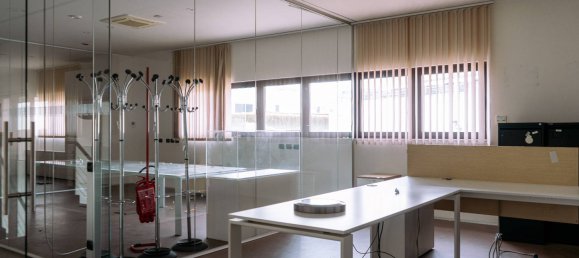 Entrepôt à Como, Italy 950m² No. 89951 40