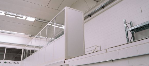 Entrepôt à Como, Italy 950m² No. 89951 30