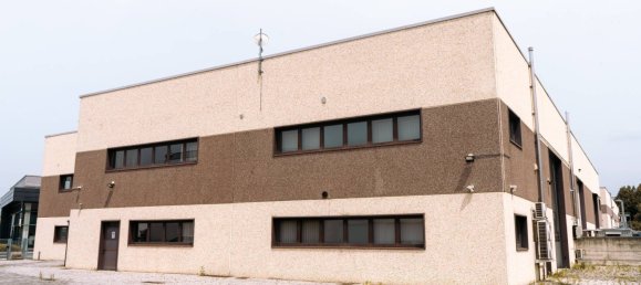 Entrepôt à Como, Italy 950m² No. 89951 45