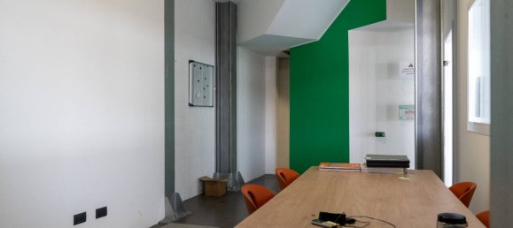 Entrepôt à Como, Italy 950m² No. 89951 34