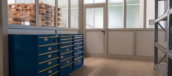 Entrepôt à Como, Italy 950m² No. 89951 16