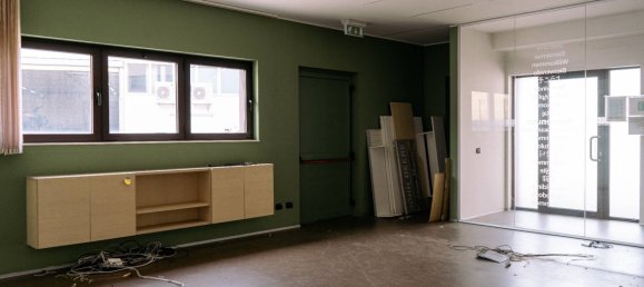 Entrepôt à Como, Italy 950m² No. 89951 37