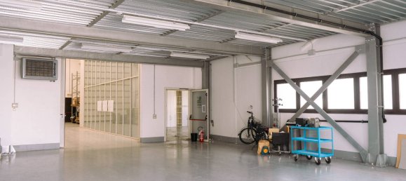 Entrepôt à Como, Italy 950m² No. 89951 32