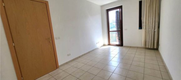 Apartamento de 2 dormitorios en Porto San Giorgio, Italy No. 73806 11