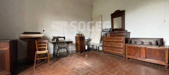 3 bedrooms Apartment in Florence, Italy No. 145578 3