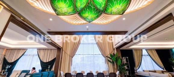 6 bedrooms Villa in Dubai, UAE No. 1170 9